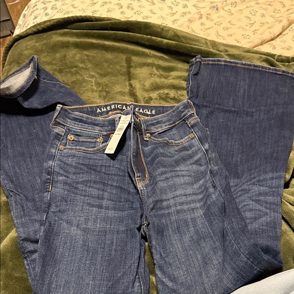 American Eagle Outfitters Women's Indigo flare Cut Jeans